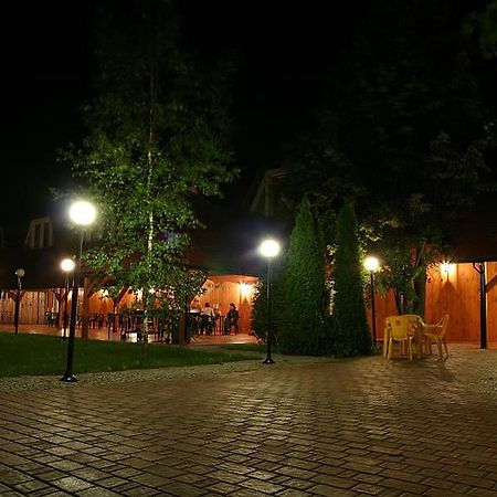 Hotel Tenishouse Marki  Kültér fotó