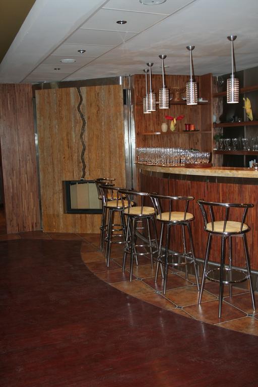 Hotel Tenishouse Marki  Kültér fotó