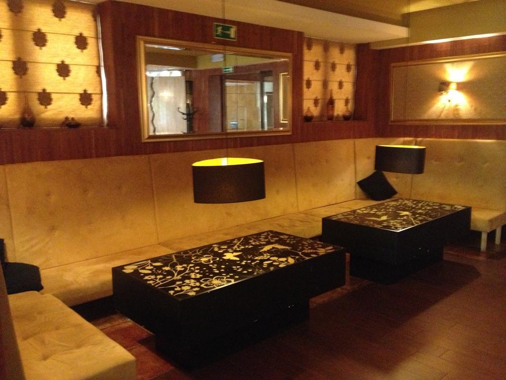 Hotel Tenishouse Marki  Kültér fotó