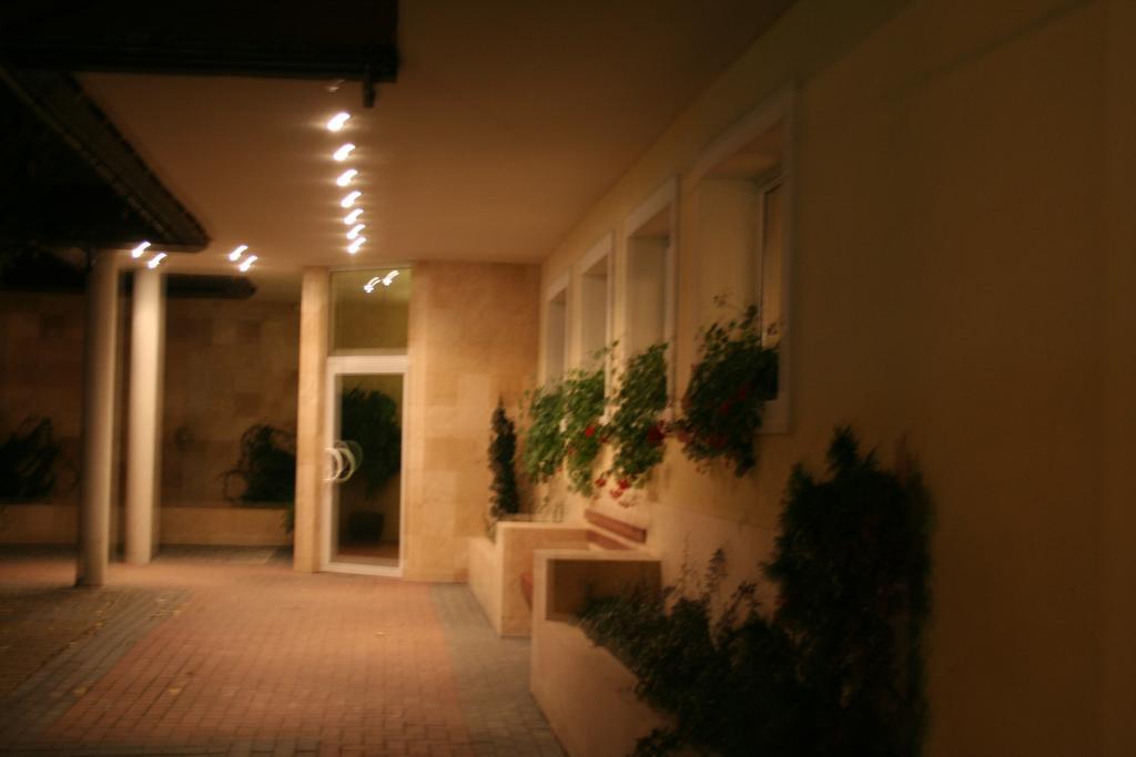 Hotel Tenishouse Marki  Kültér fotó