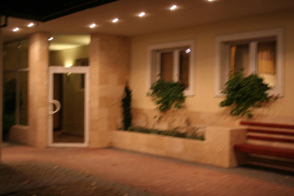 Hotel Tenishouse Marki  Kültér fotó