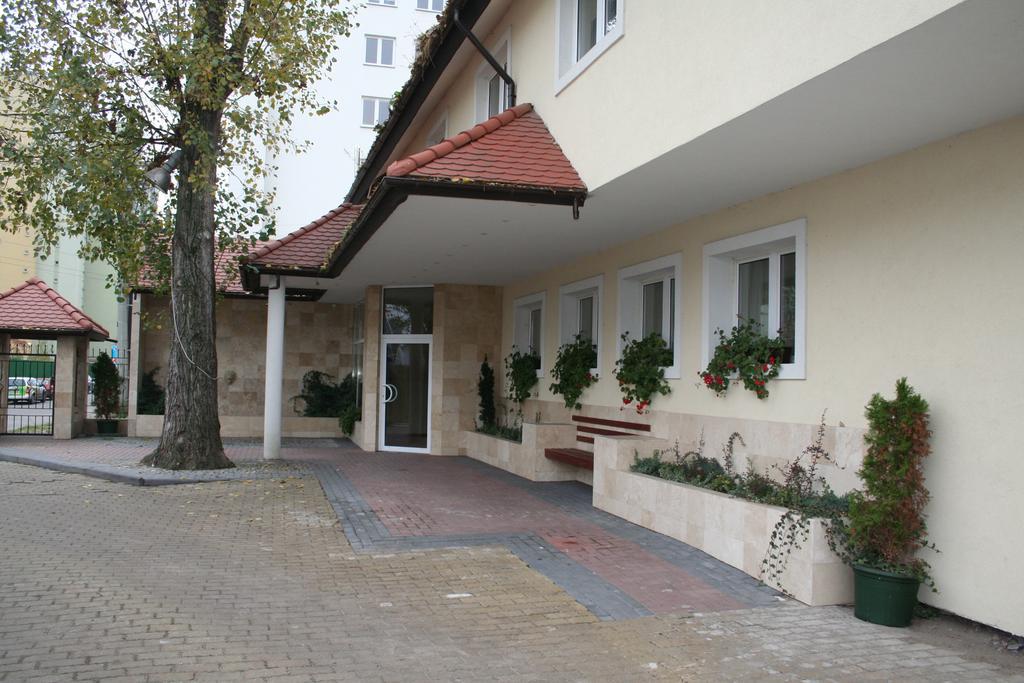 Hotel Tenishouse Marki  Kültér fotó