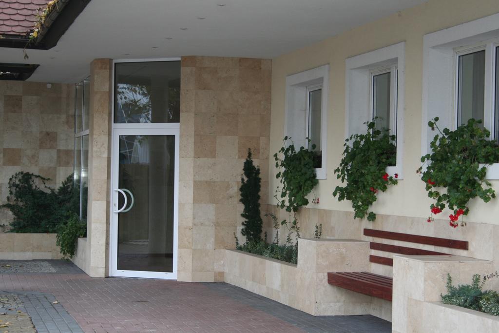 Hotel Tenishouse Marki  Kültér fotó