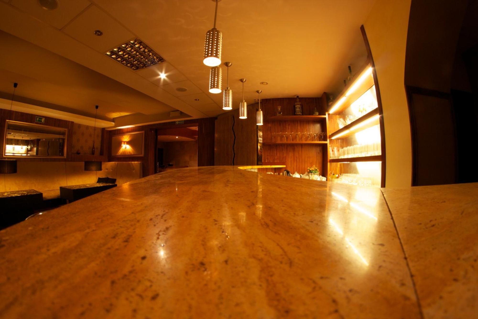 Hotel Tenishouse Marki  Kültér fotó